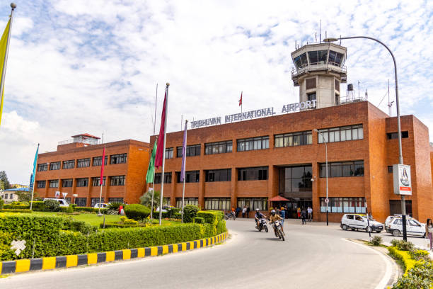 समिट एयरको लुक्ला जदैगरेको जहाजमा समस्या: काठमाडौं फर्कियो, ठूलो दुर्घटना जोगियो