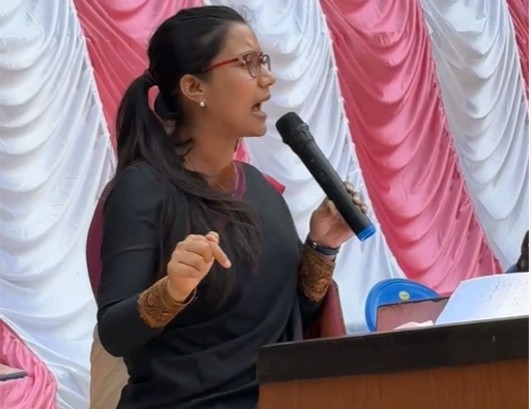 प्रत्यक्ष कार्यकारी प्रणालीले मात्र देश अगाडि बढ्छ, रवि लामिछानेविरुद्धका मुद्दा प्रतिशोधपूर्ण: सोबिता गौतम