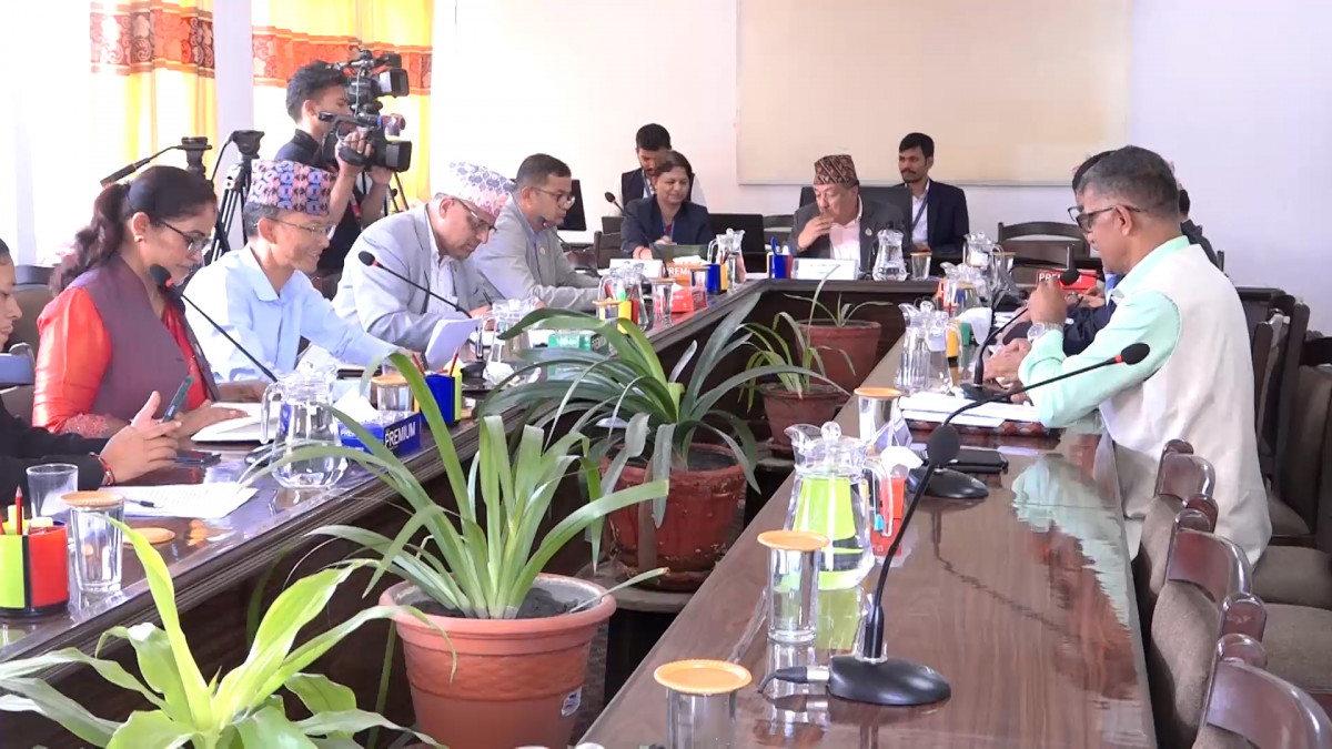 अर्थसहित ५ समितिको बैठक बस्दै