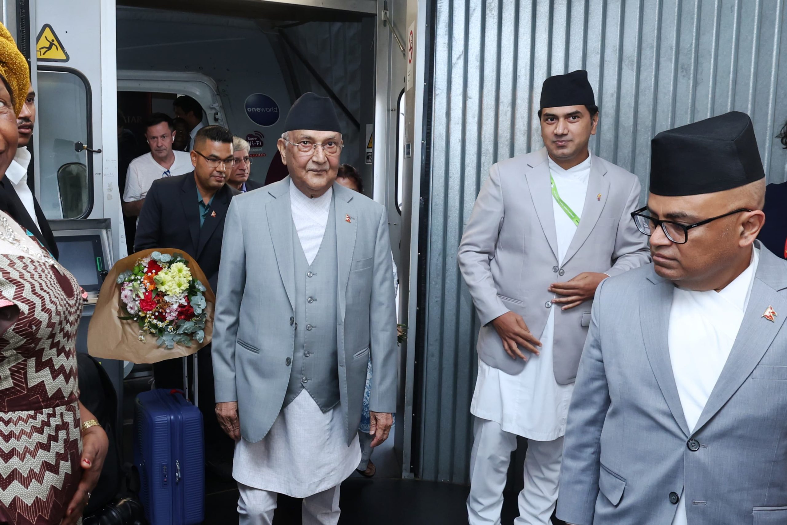 विकासका लागि वित्त’ सम्मेलनमा सहभागी हुन प्रधानमन्त्री ओली मेड्रिडमा, सेभिल्लातर्फ प्रस्थानको तयारी
