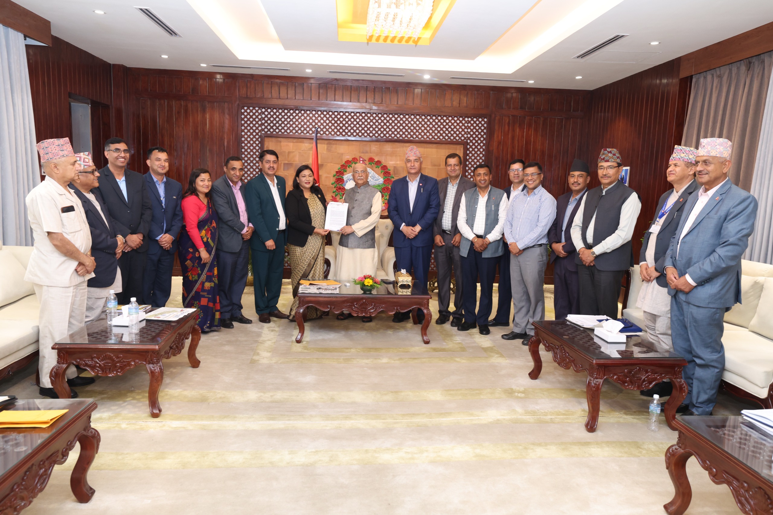 सहकारी क्षेत्रमा सरकारको कडाइप्रति महासङ्घको असन्तुष्टि, प्रधानमन्त्रीसँग नीति सुधारको आग्रह